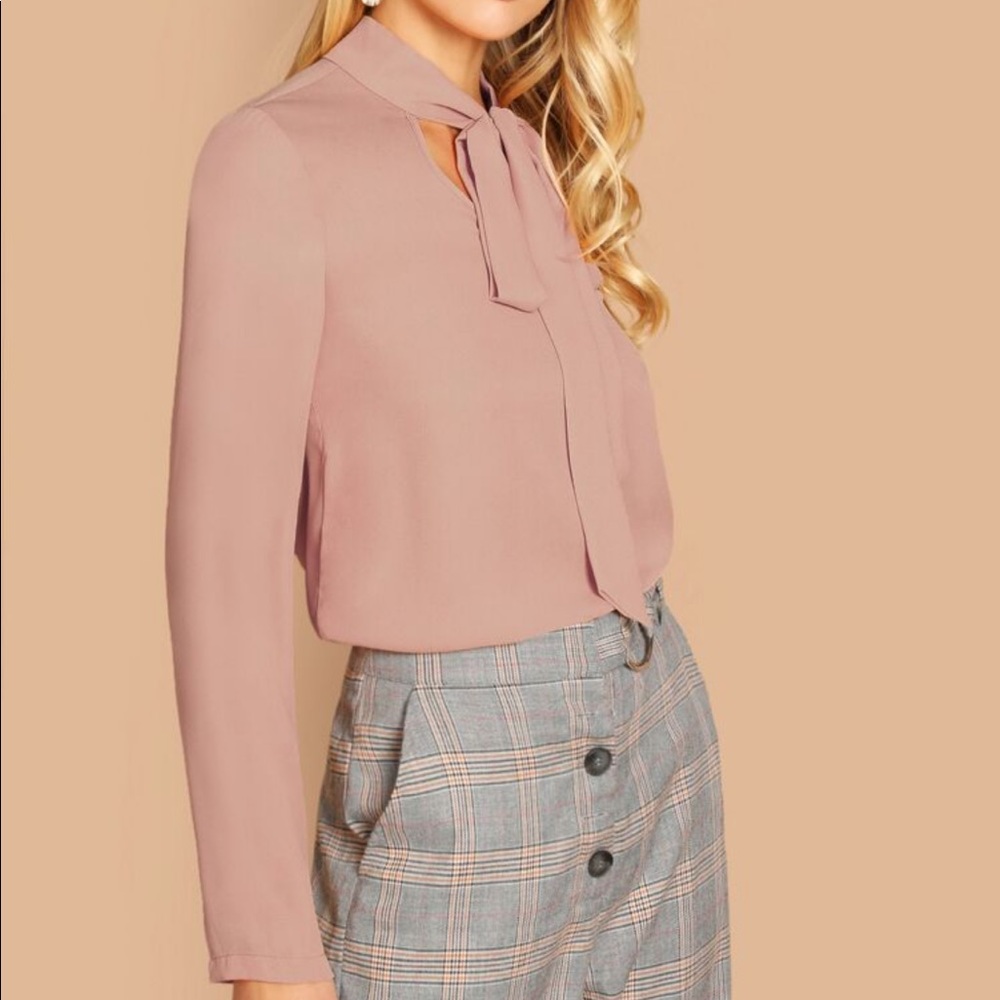 Tie neck button through Solid top - Picture 2 of 3